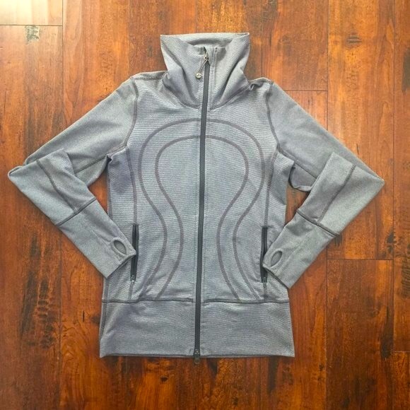 Lululemon In Stride Stripe Jacket - Picture 3 of 9